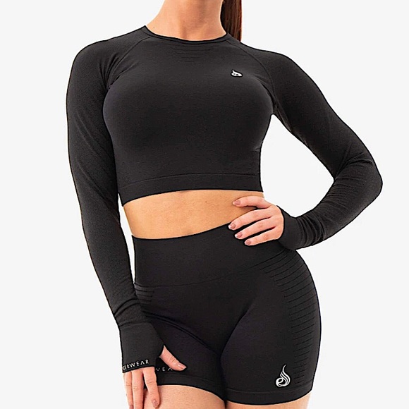 RYDERWEAR SEAMLESS LONG SLEEVE CROP TOP - Picture 2 of 3